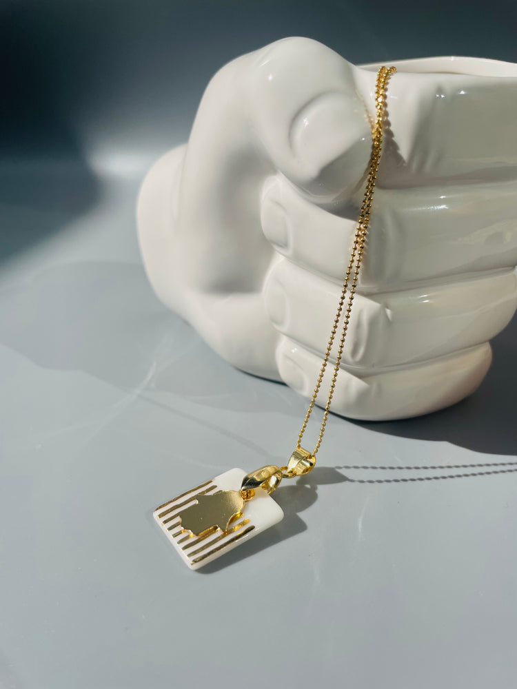 Collana Lunga Mano di Fatima Rettangolo in Porcellana Bianca